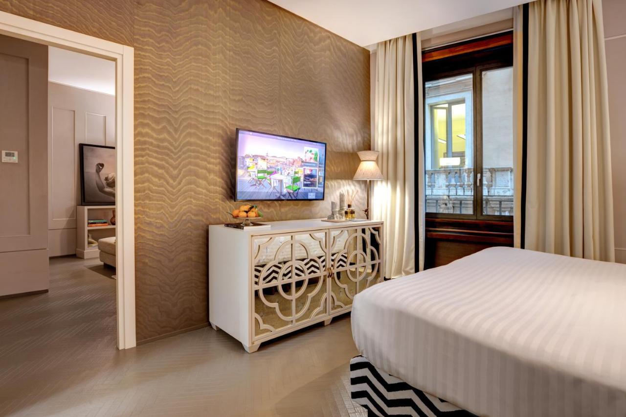 Superior Suite,932296537:JPEG